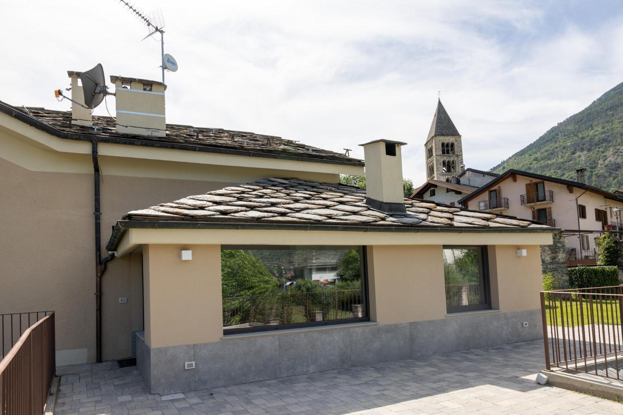 Manor House Apartment Aosta Exterior photo